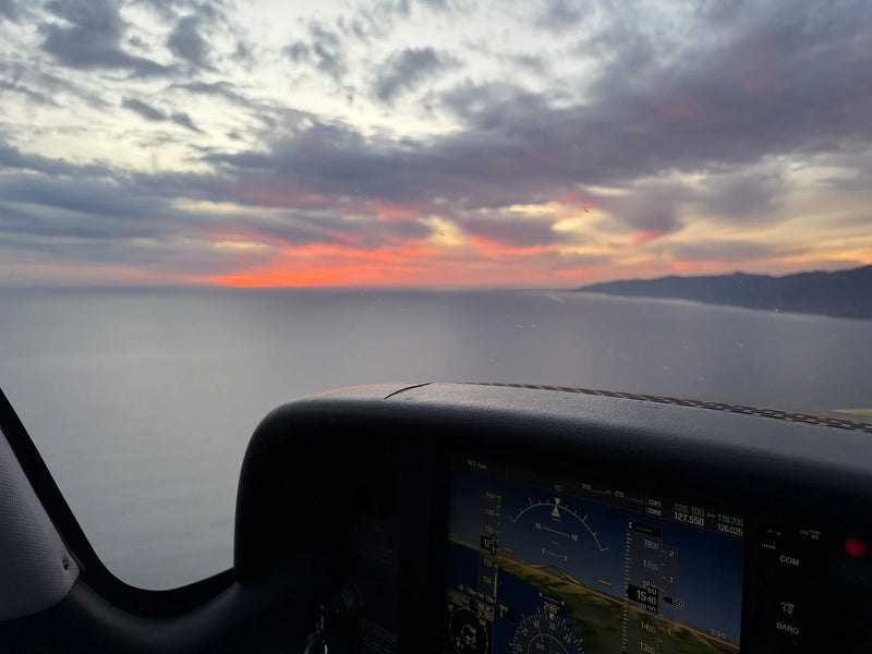 Commercial Airline Pilot Training At Van Nuys Airport