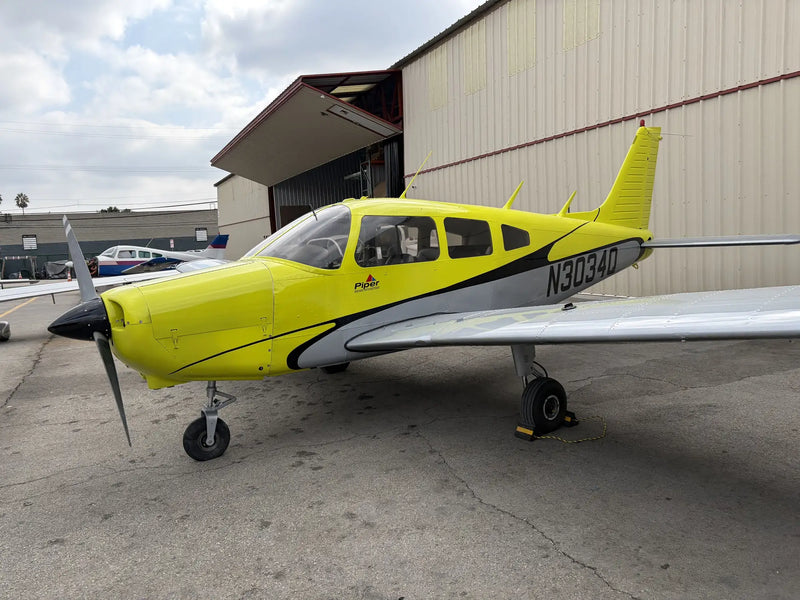 Piper Warrior II — Training Aircraft, Van Nuys